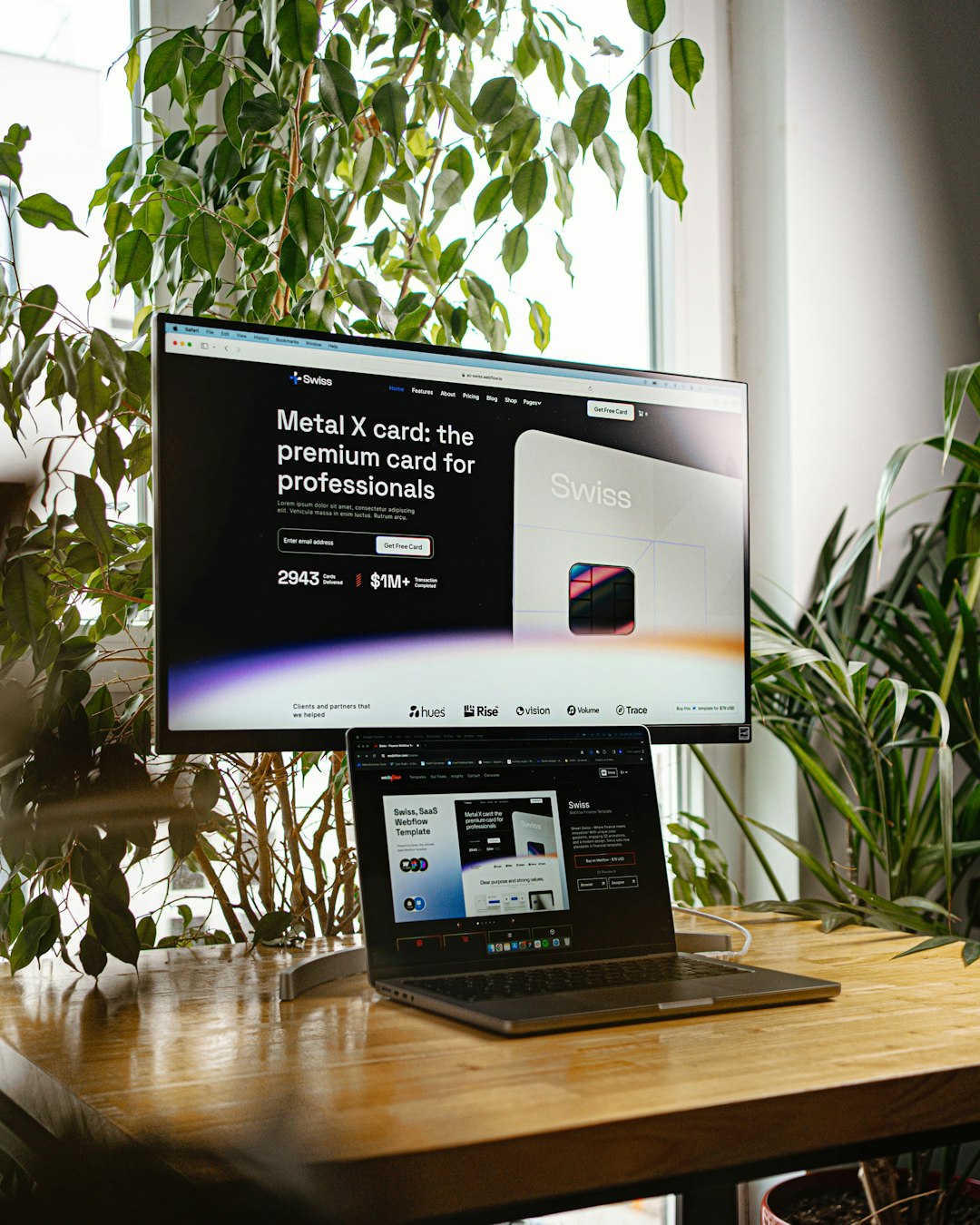 a-desktop-computer-sitting-on-top-of-a-wooden-desk-8xexd5cfqng